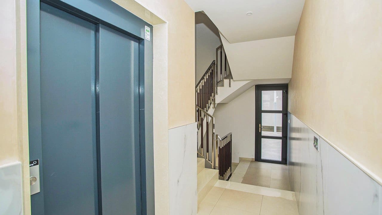 2 makuuhuone Huoneisto myytävänä paikassa Torrevieja mukana uima-altaan - 165 000 € (Ref: 8518691)