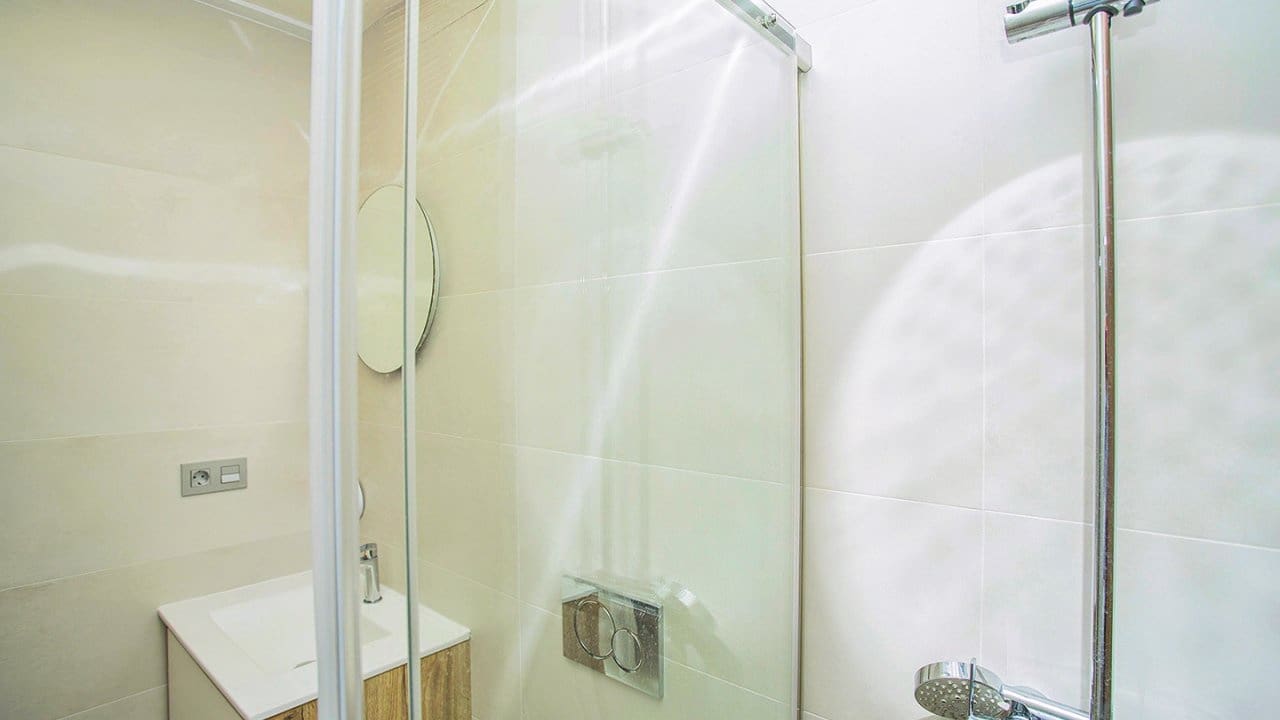 2 makuuhuone Huoneisto myytävänä paikassa Torrevieja mukana uima-altaan - 165 000 € (Ref: 8518691)