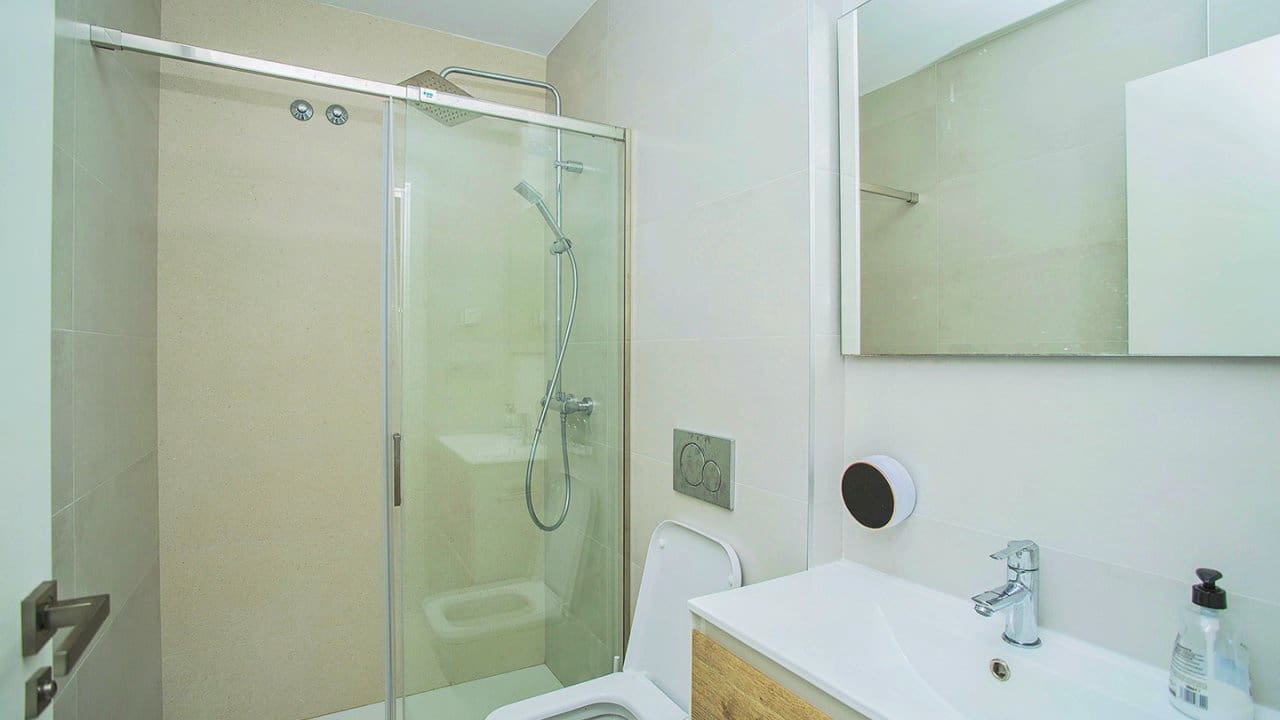 2 makuuhuone Huoneisto myytävänä paikassa Torrevieja mukana uima-altaan - 165 000 € (Ref: 8518691)