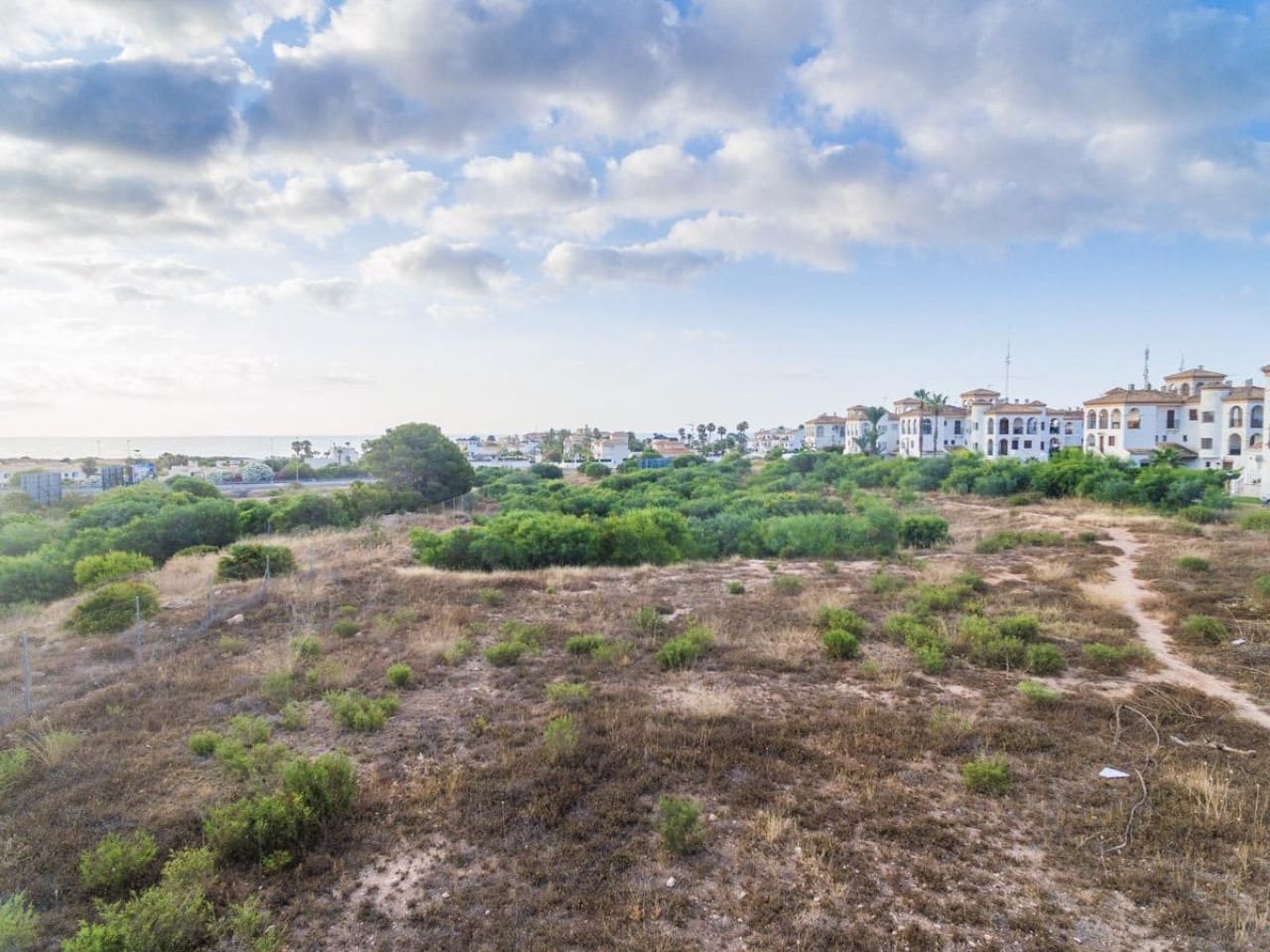 2 bedroom Apartment for sale in Playa Flamenca with pool - € 339,000 (Ref: 8533807)