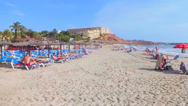 3 slaapkamer Appartement te koop in Dehesa de Campoamor, Orihuela met zwembad garage - € 260.000 (Ref: 8534968)