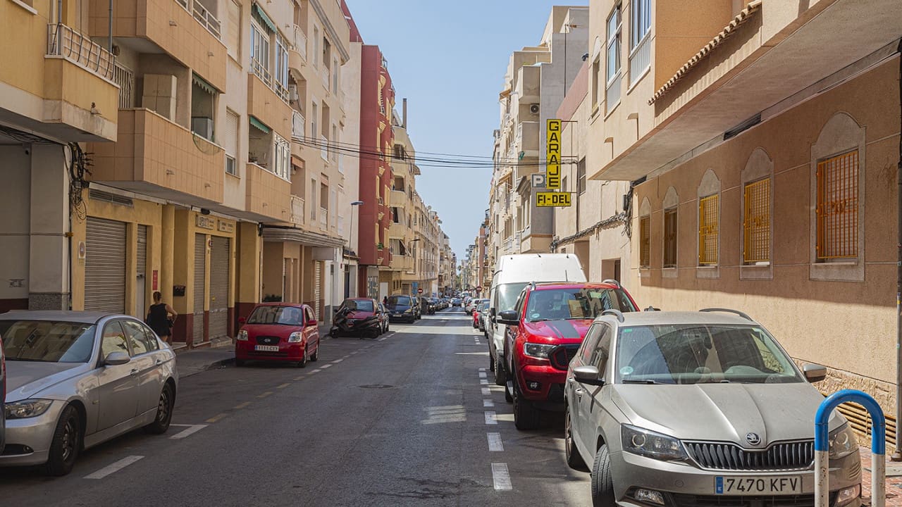 2 soveværelse Lejlighed til salg i Torrevieja med swimmingpool - € 136.500 (Ref: 8549853)