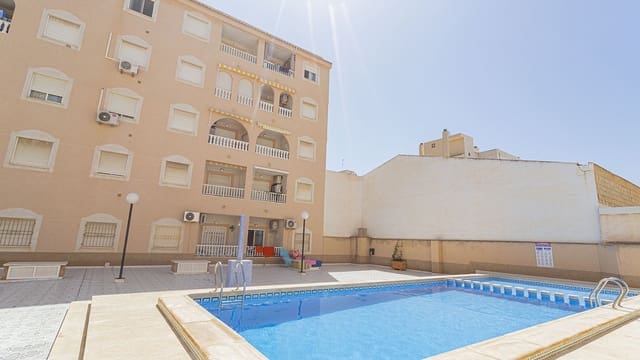 2 soveværelse Lejlighed til salg i El Molino, Torrevieja med swimmingpool - € 136.500 (Ref: 8549853)