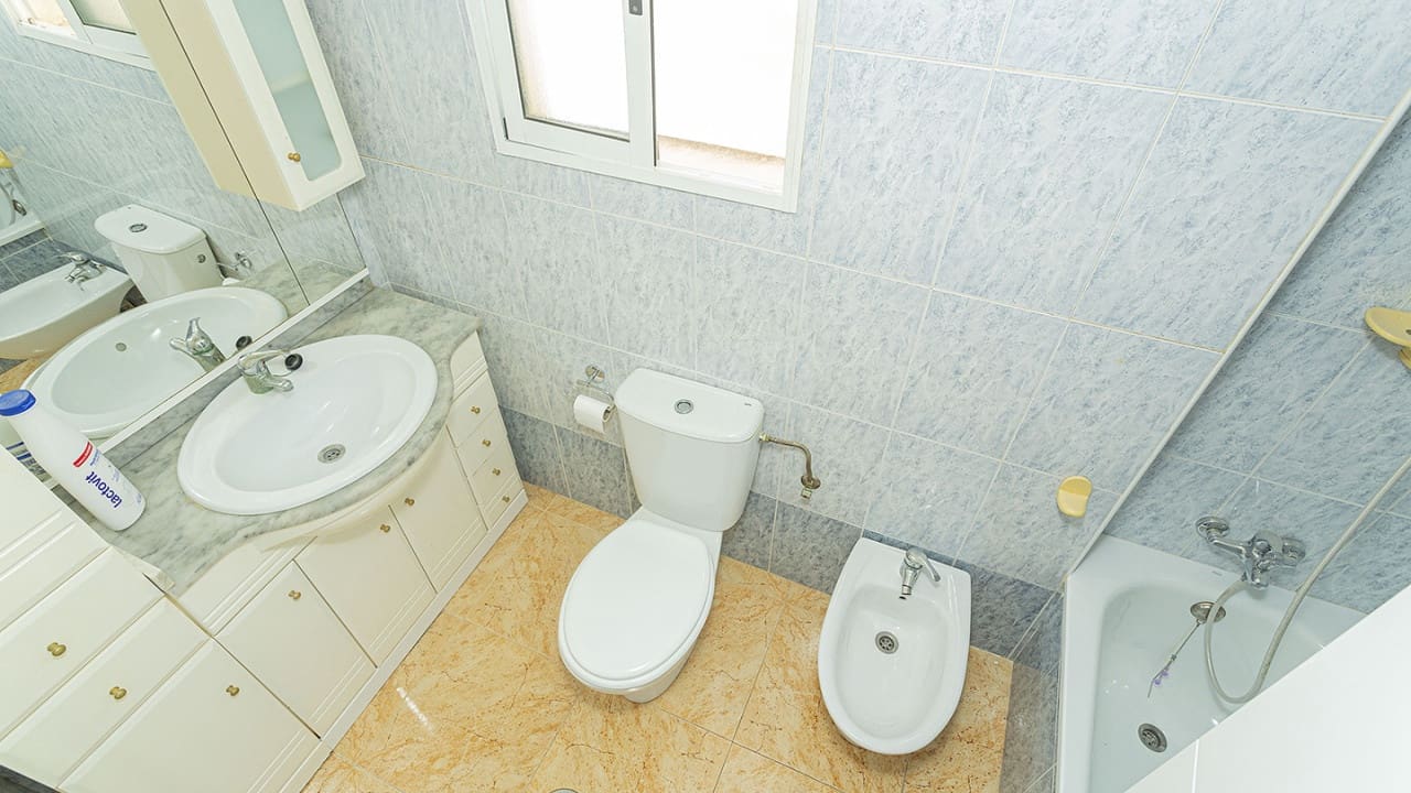 2 soveværelse Lejlighed til salg i Torrevieja med swimmingpool - € 136.500 (Ref: 8549853)