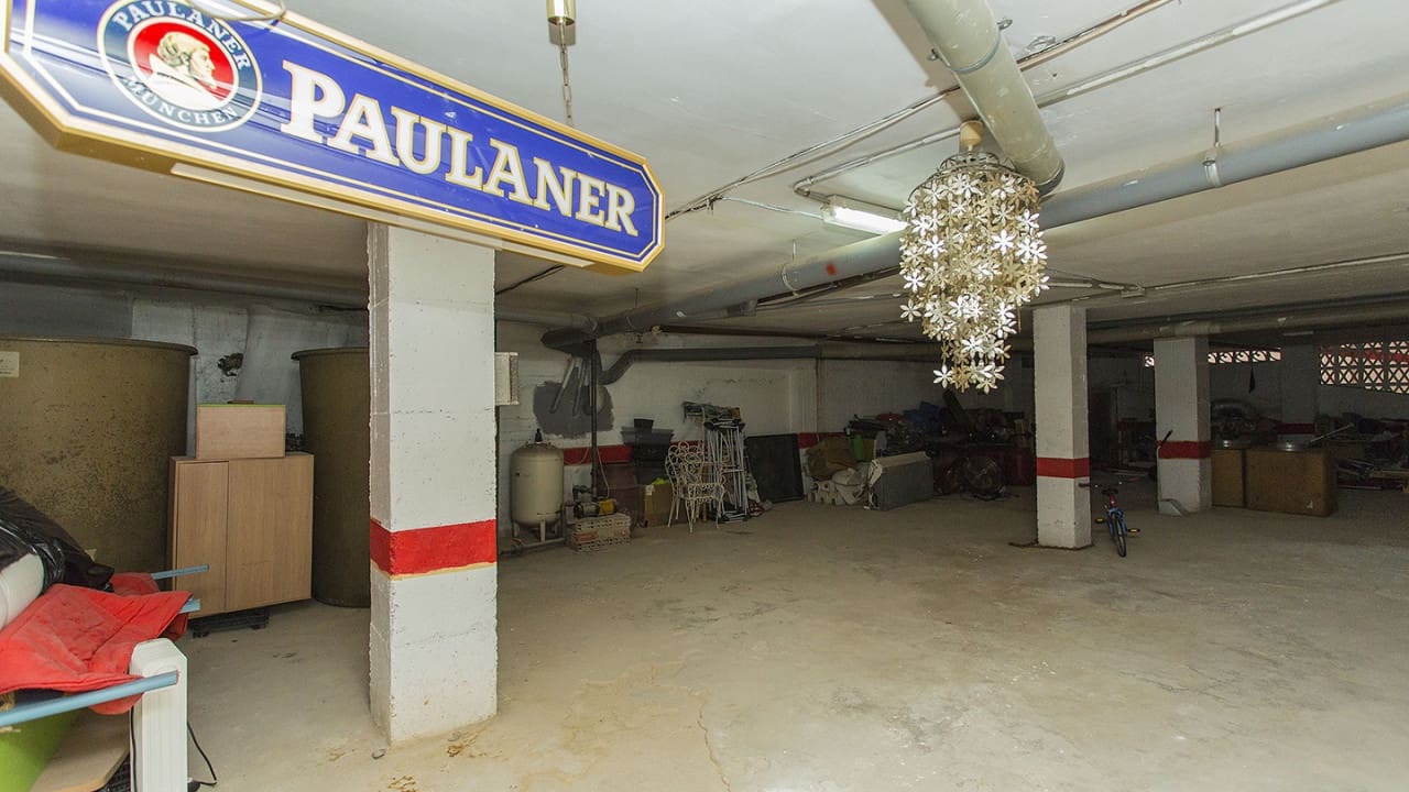 25 quarto Comercial para venda em Torrevieja - 950 000 € (Ref: 8558267)