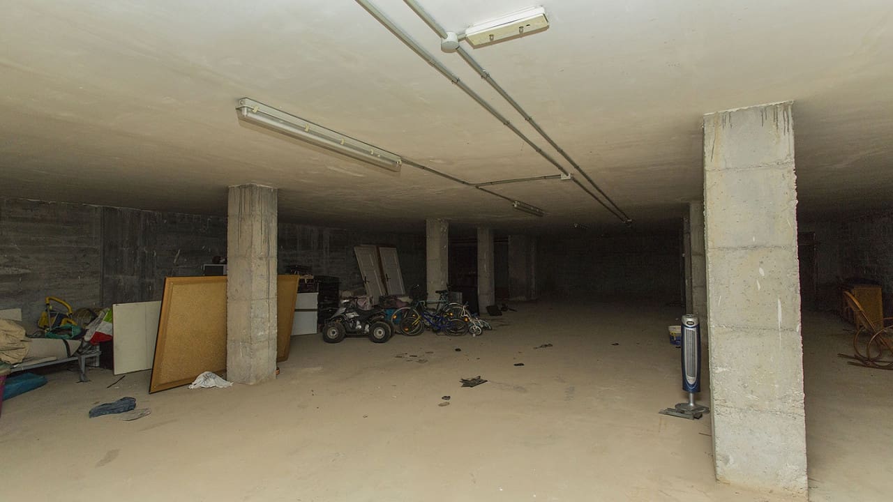 25 quarto Comercial para venda em Torrevieja - 950 000 € (Ref: 8558267)