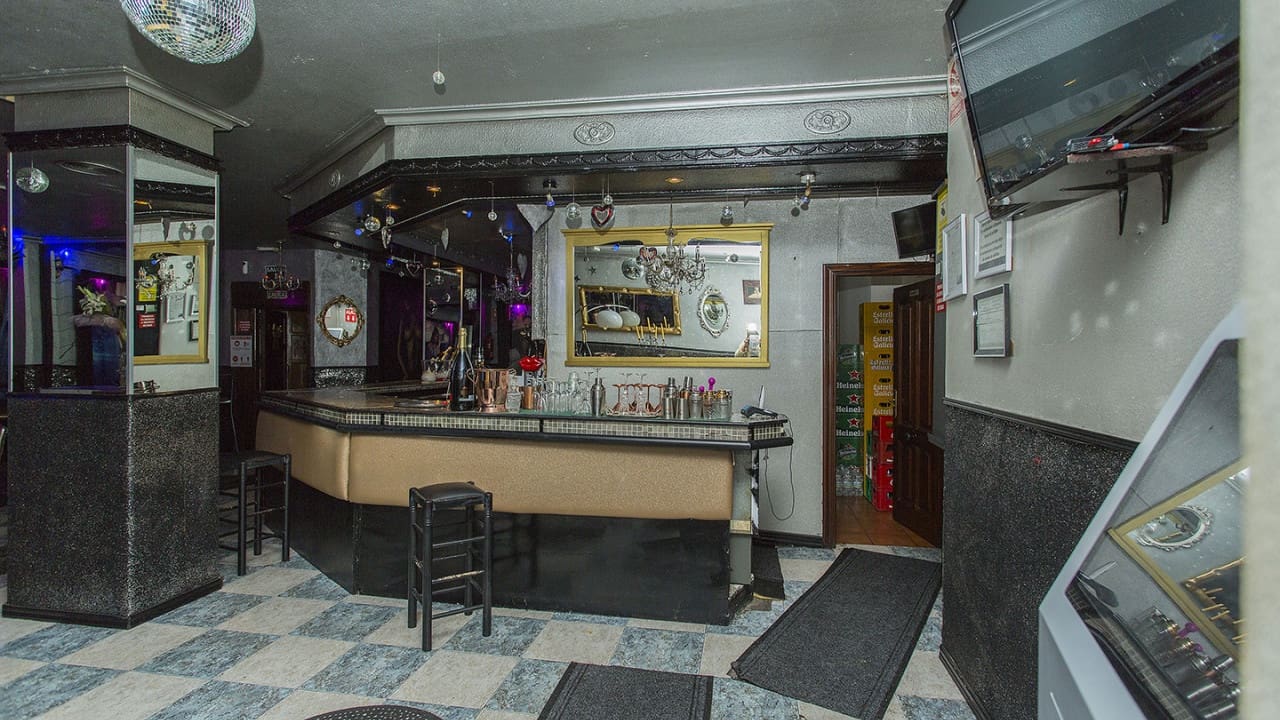 25 quarto Comercial para venda em Torrevieja - 950 000 € (Ref: 8558267)