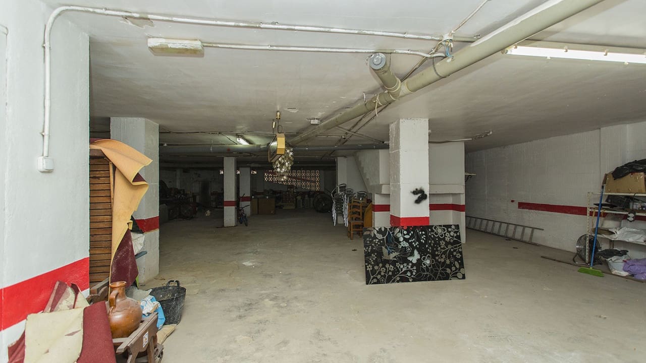 25 quarto Comercial para venda em Torrevieja - 950 000 € (Ref: 8558267)