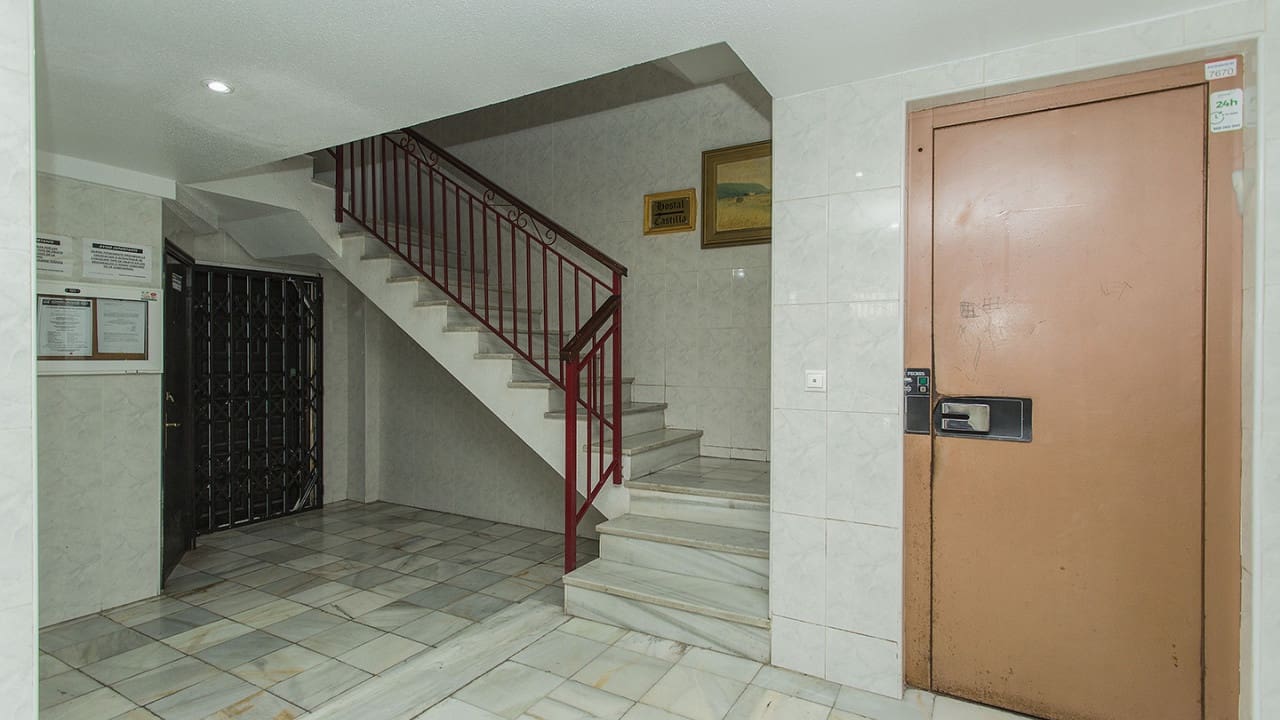 25 quarto Comercial para venda em Torrevieja - 950 000 € (Ref: 8558267)