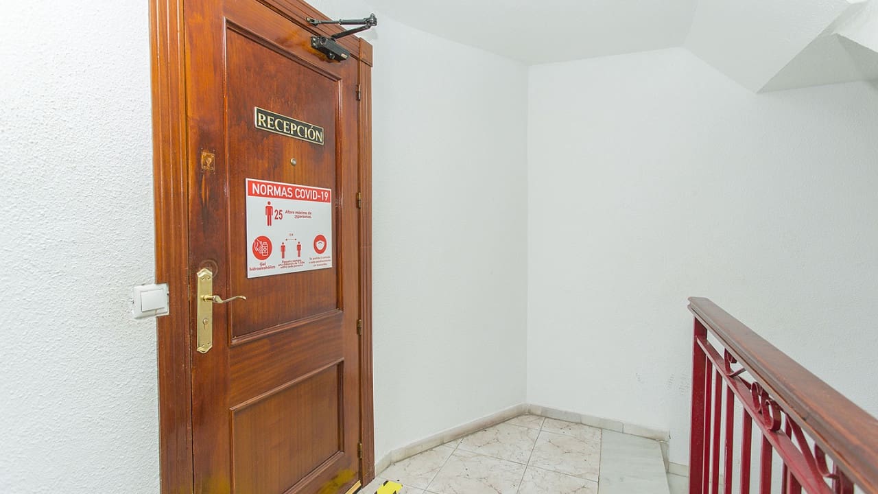 25 quarto Comercial para venda em Torrevieja - 950 000 € (Ref: 8558267)