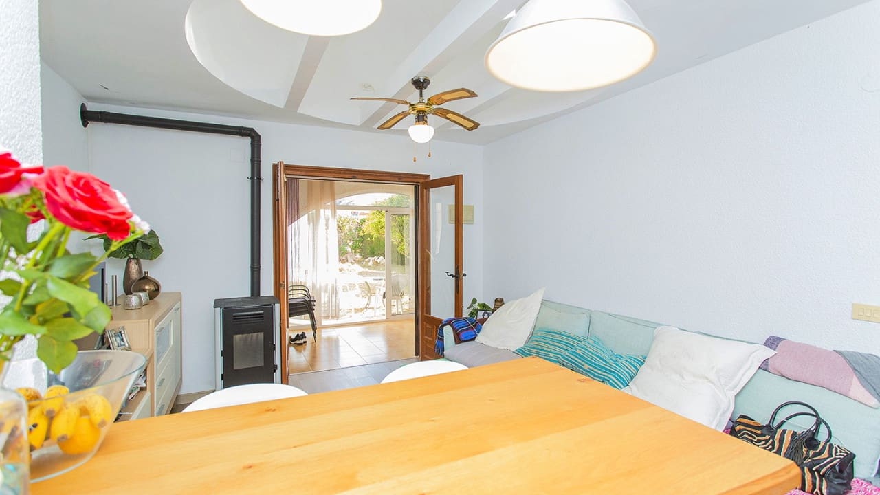 2 bedroom Villa for sale in Orihuela Costa with garage - € 175,000 (Ref: 8562303)