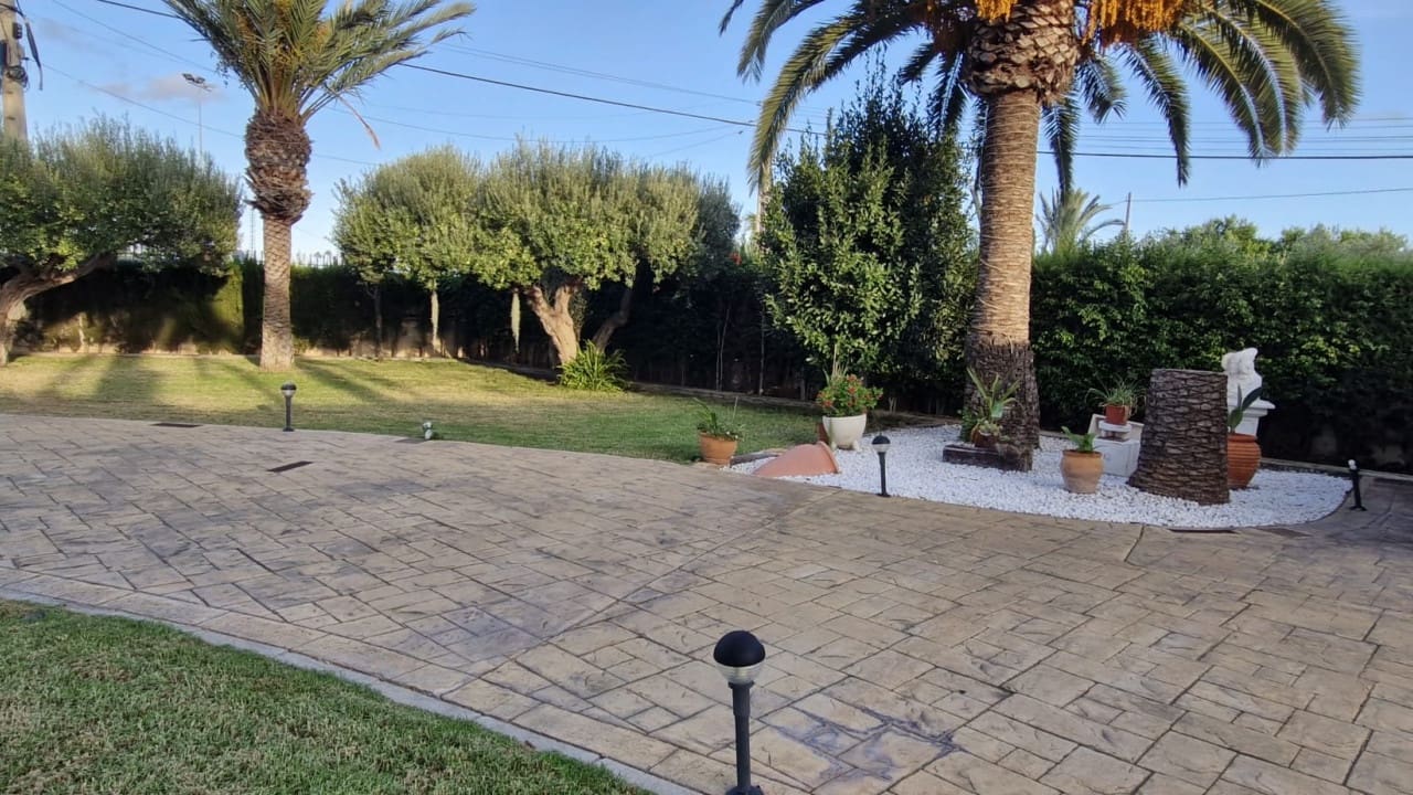 7 soveværelse Finca/Landehus til salg i Elche / Elx med swimmingpool - € 735.000 (Ref: 8571837)