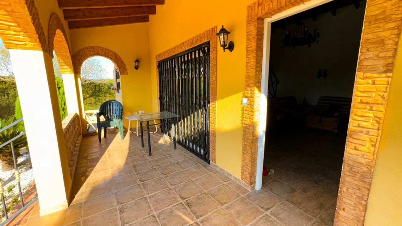 3 sovrum Finca/Hus på landet till salu i Orihuela med pool - 348 999 € (Ref: 8571843)