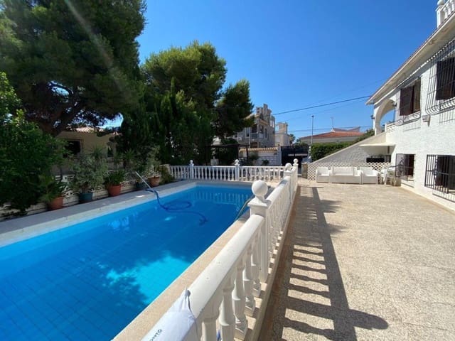 12 soveværelse Byhus til salg i Punta Prima, Torrevieja - € 800.000 (Ref: 8573008)