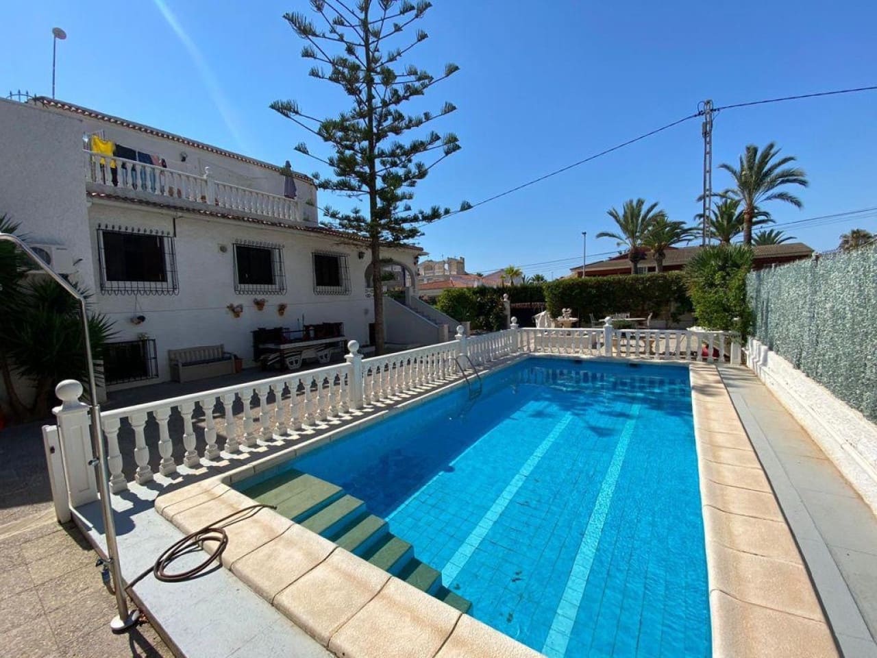 12 sypialnia Dom na sprzedaż w Punta Prima - 800 000 € (Ref: 8573008)