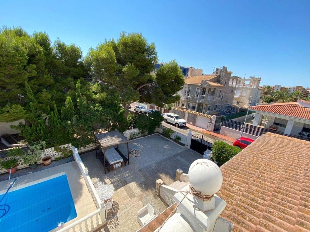 12 sypialnia Dom na sprzedaż w Punta Prima - 800 000 € (Ref: 8573008)