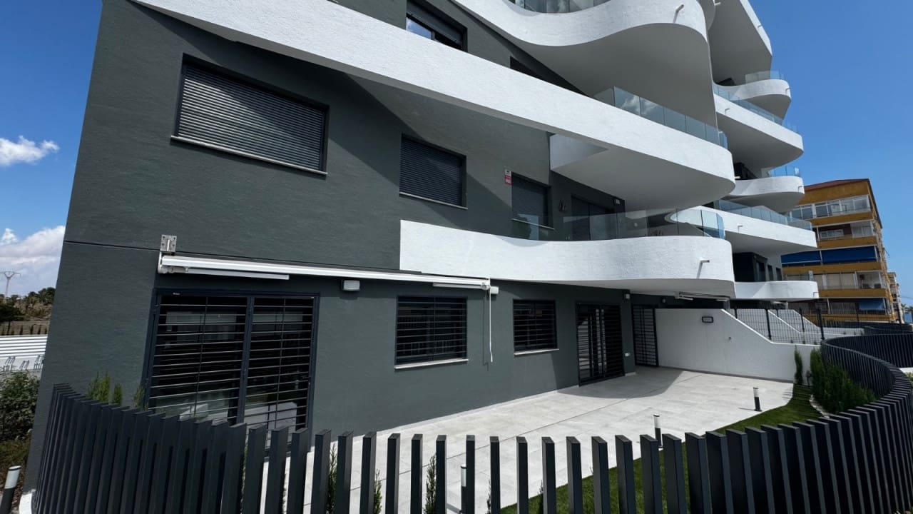 3 bedroom Apartment for sale in Punta Prima with pool - € 470,000 (Ref: 8573019)