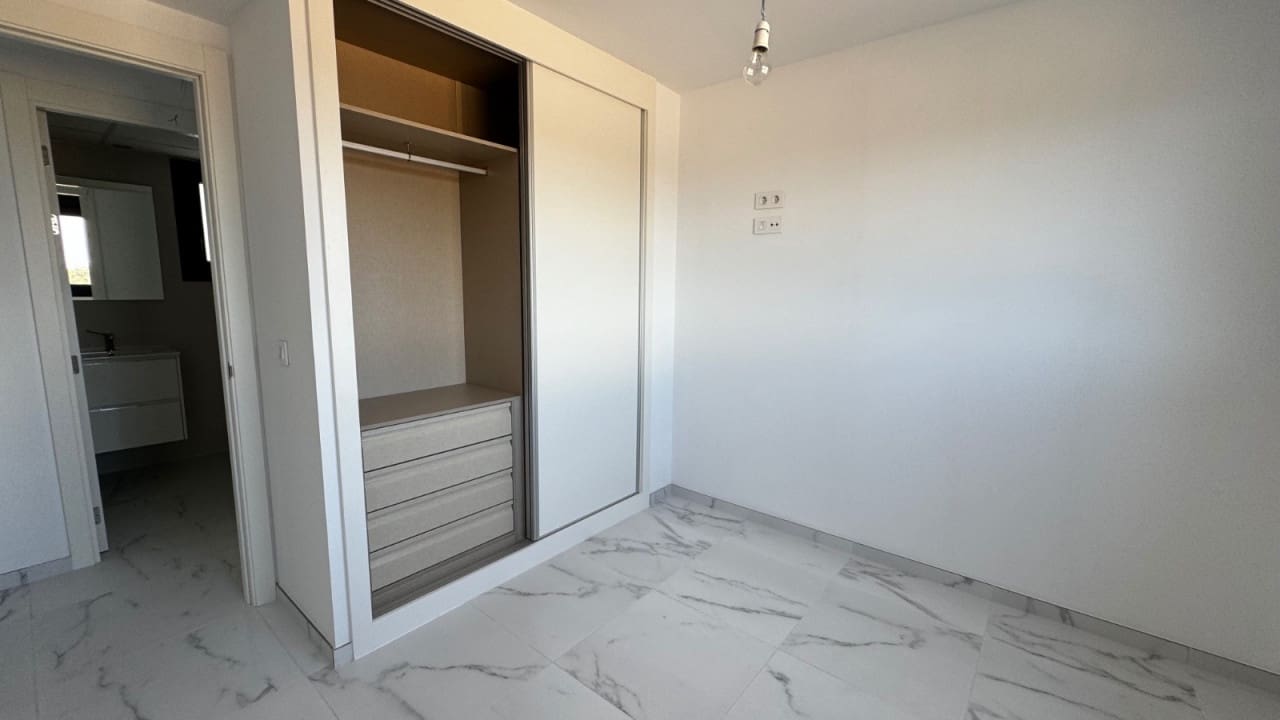 3 bedroom Apartment for sale in Punta Prima with pool - € 470,000 (Ref: 8573019)