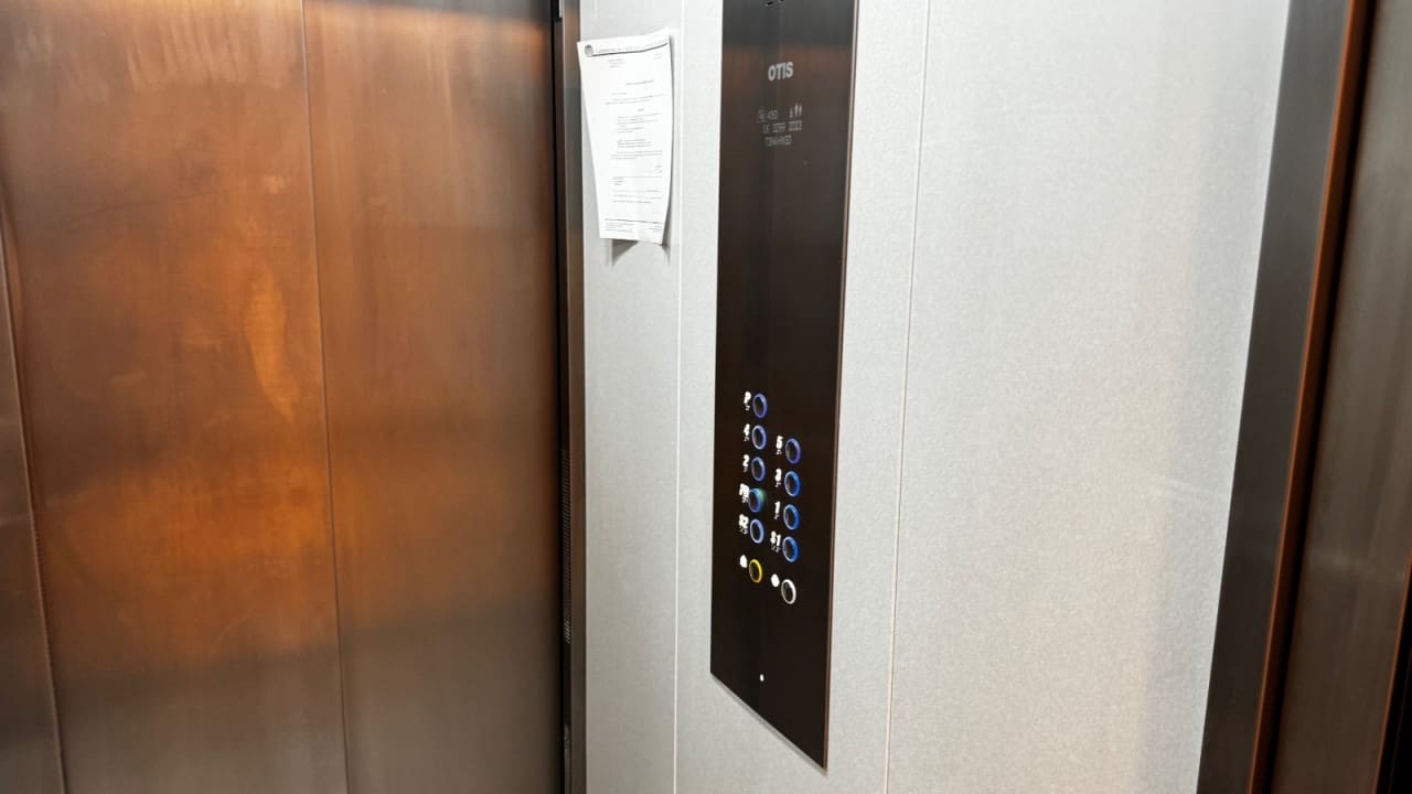 3 bedroom Apartment for sale in Punta Prima with pool - € 470,000 (Ref: 8573019)