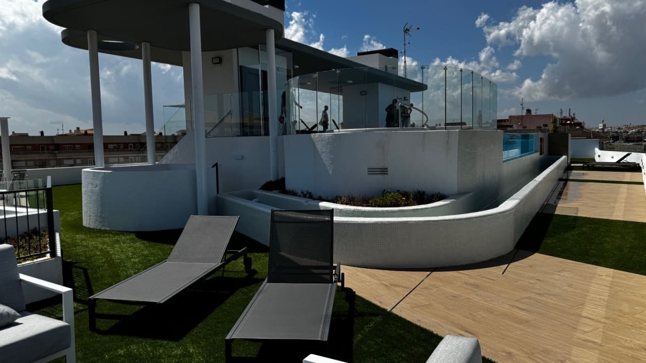 3 bedroom Apartment for sale in Punta Prima with pool - € 470,000 (Ref: 8573019)