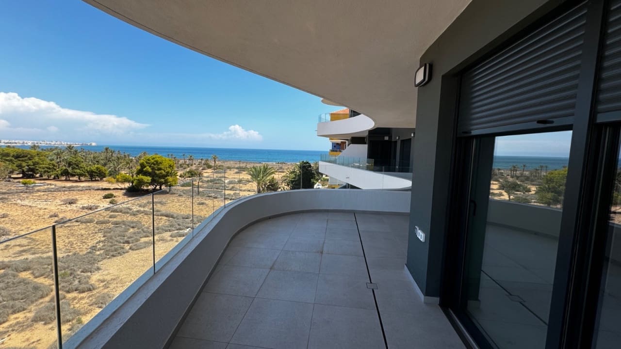 3 bedroom Apartment for sale in Punta Prima with pool - € 470,000 (Ref: 8573019)