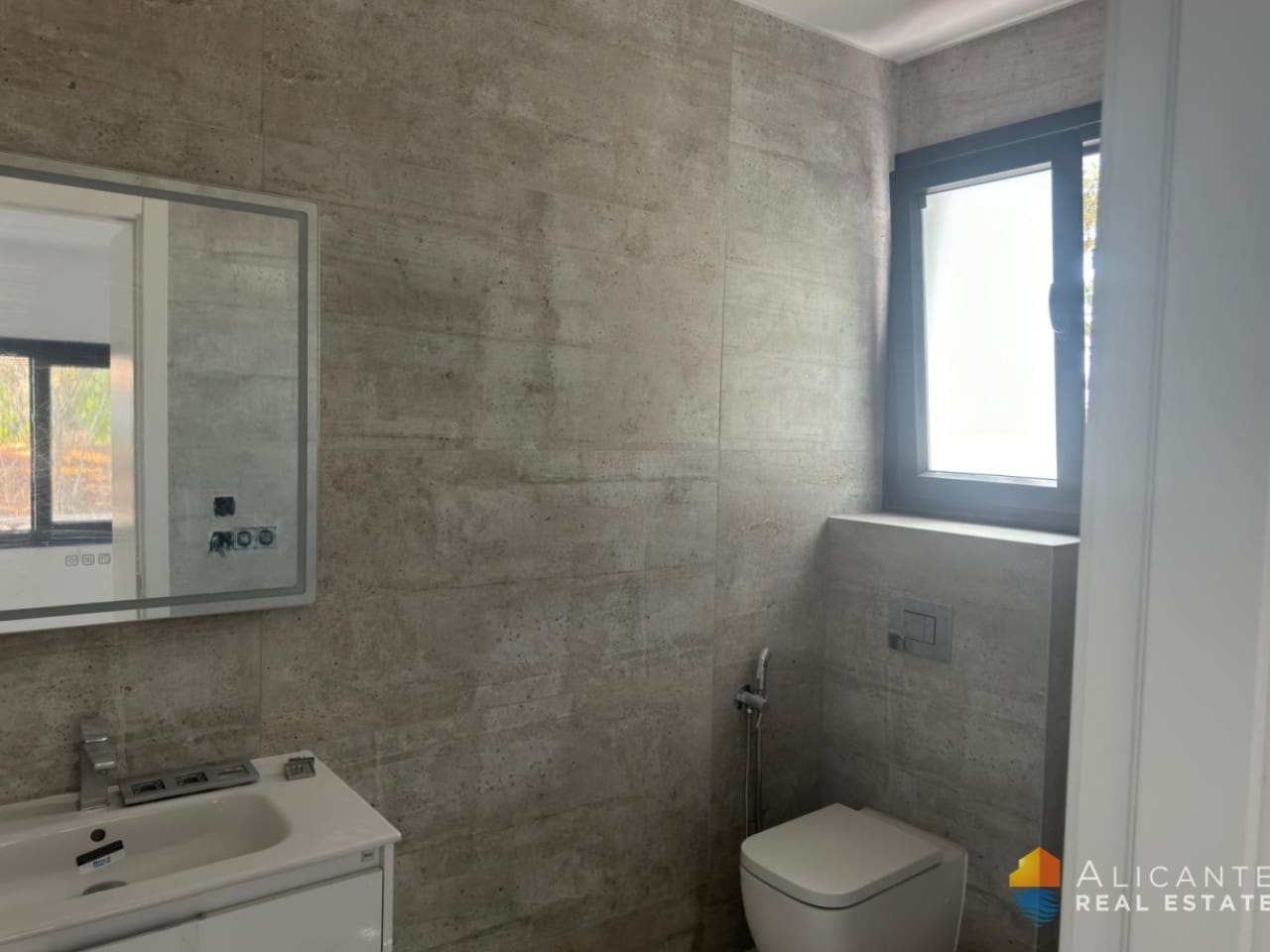 4 sypialnia Willa na sprzedaż w Los Balcones - 995 000 € (Ref: 8573024)