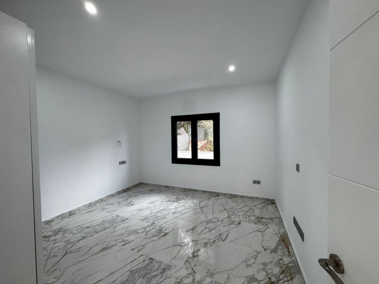 4 sypialnia Willa na sprzedaż w Los Balcones - 995 000 € (Ref: 8573024)