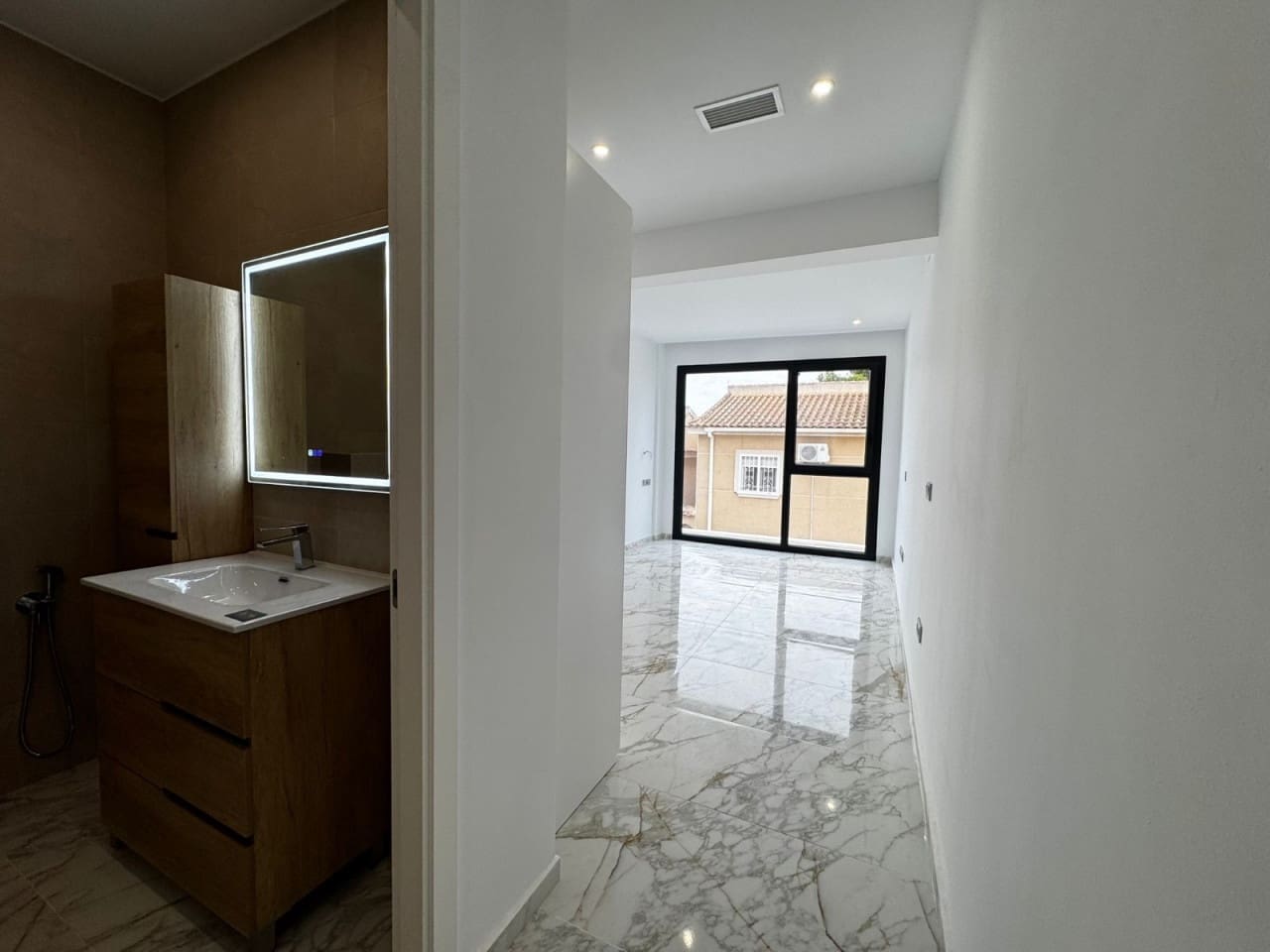 4 sypialnia Willa na sprzedaż w Los Balcones - 995 000 € (Ref: 8573024)