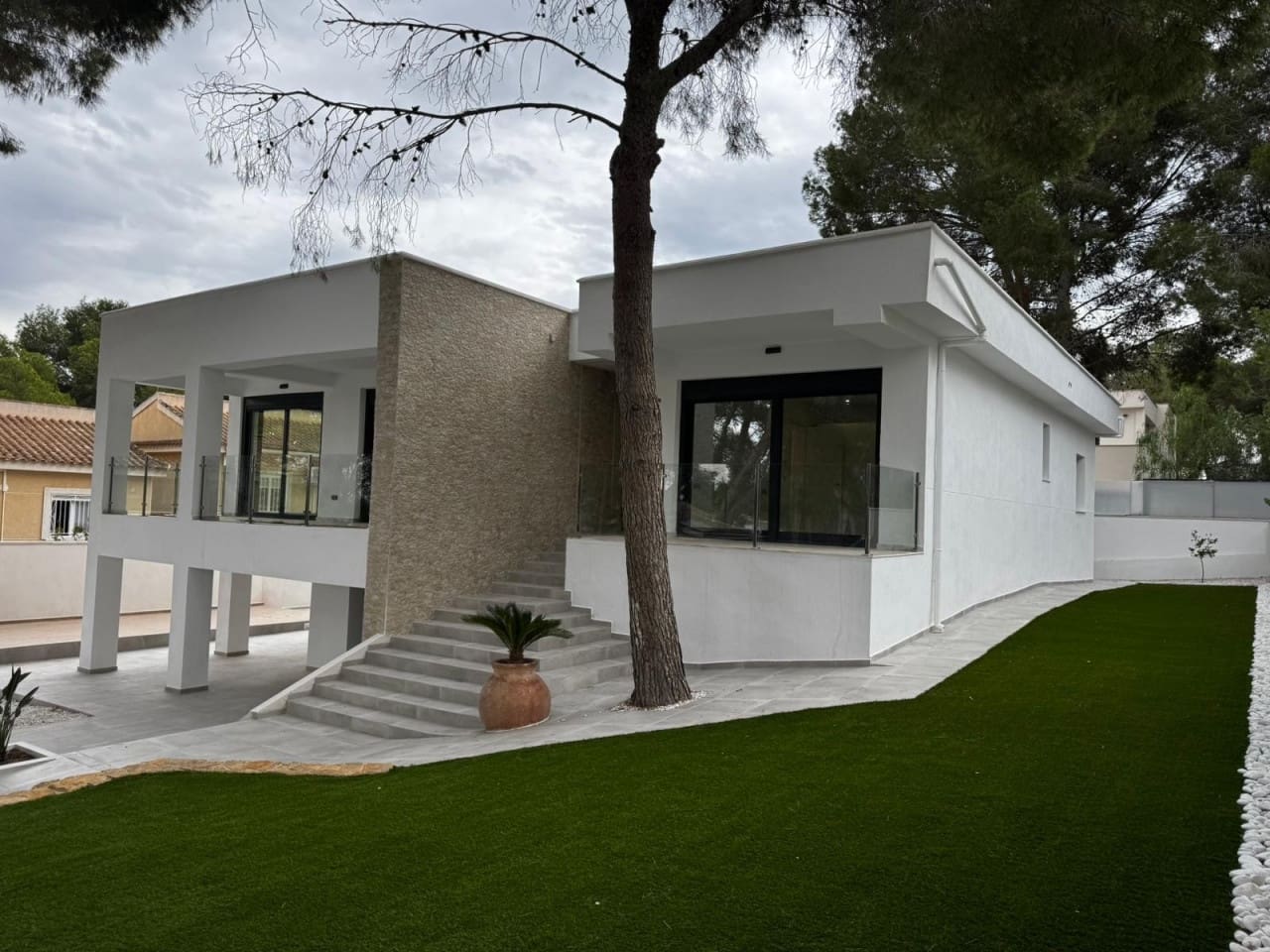 4 sypialnia Willa na sprzedaż w Los Balcones - 995 000 € (Ref: 8573024)