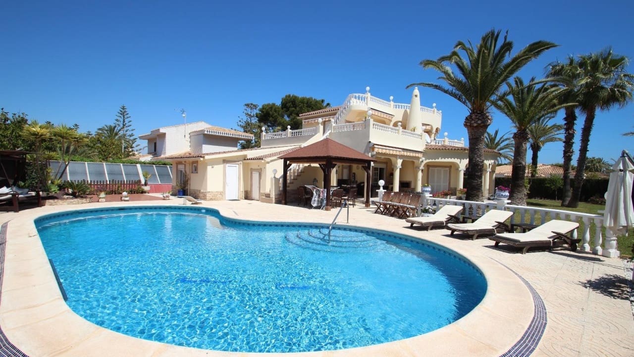 4 camera da letto Villa in vendita in Punta Prima con piscina - 1.150.000 € (Rif: 8573027)