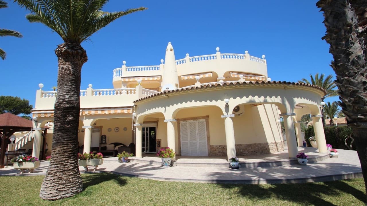 4 camera da letto Villa in vendita in Punta Prima con piscina - 1.150.000 € (Rif: 8573027)