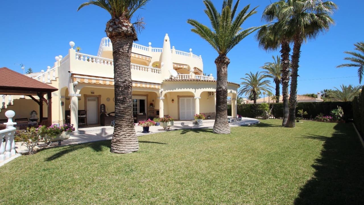 4 camera da letto Villa in vendita in Punta Prima con piscina - 1.150.000 € (Rif: 8573027)