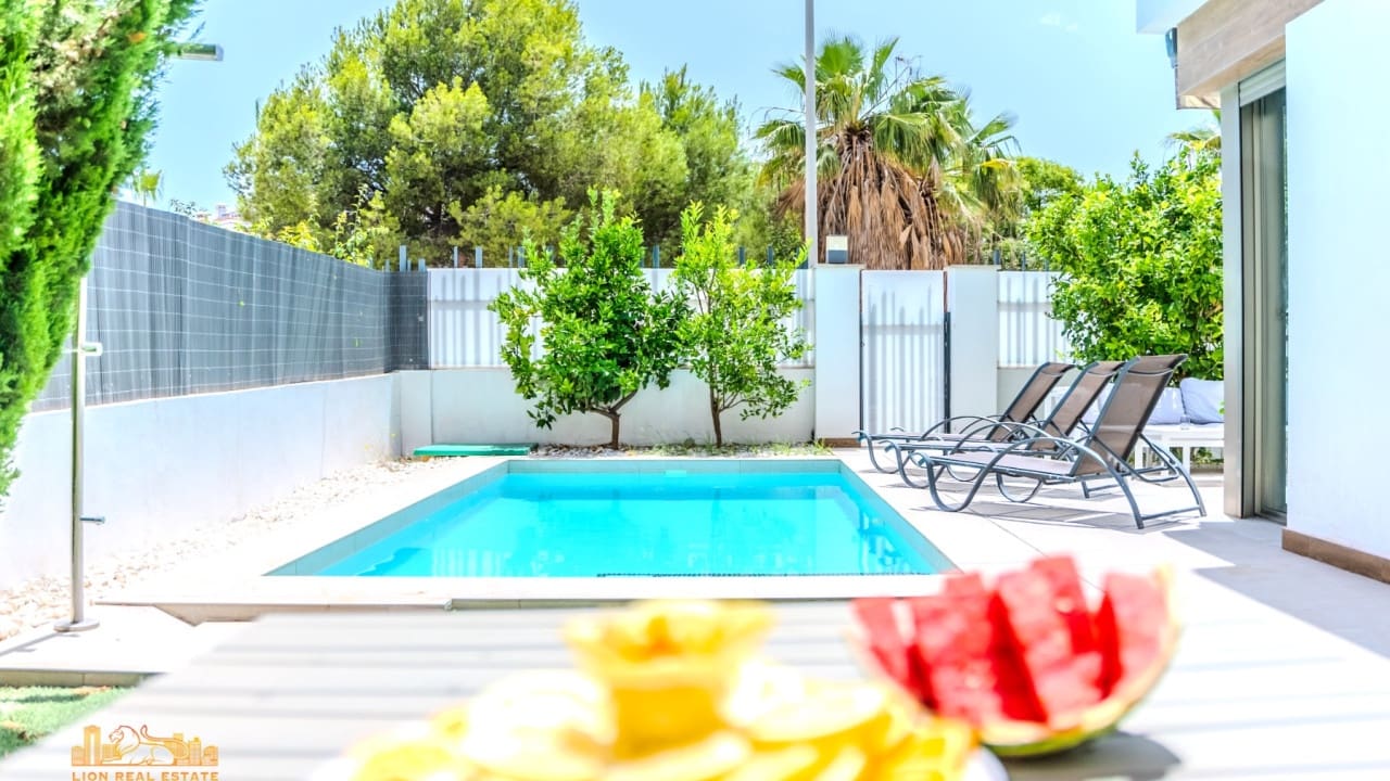 3 camera da letto Villa in vendita in Villamartin - 495.000 € (Rif: 8573032)