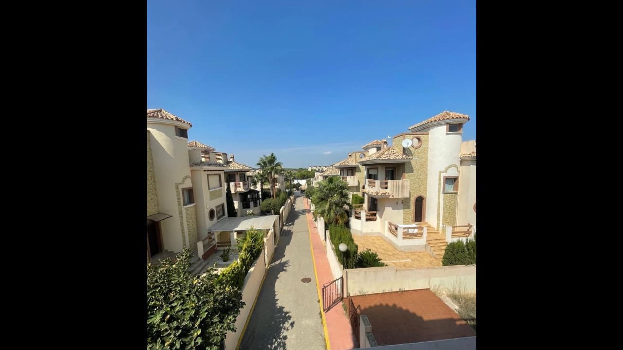 4 camera da letto Villa in vendita in Villamartin - 330.000 € (Rif: 8573035)