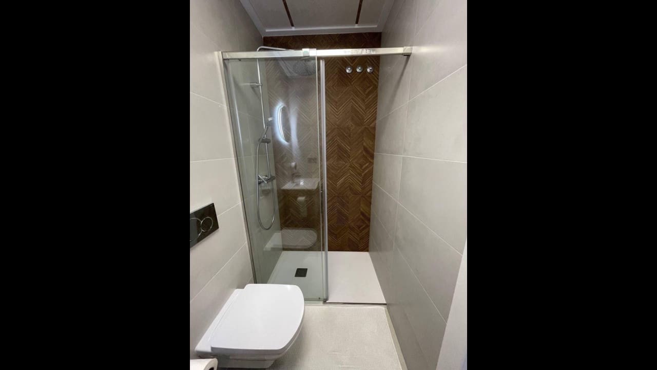 Apartamento de 2 habitaciones en Torrevieja en venta con piscina - 175.000 € (Ref: 8573045)