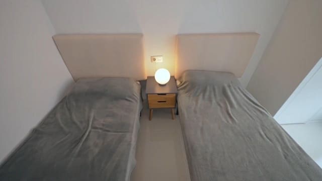 Apartamento de 2 habitaciones en Centro, Torrevieja en venta con piscina - 175.000 € (Ref: 8573045)