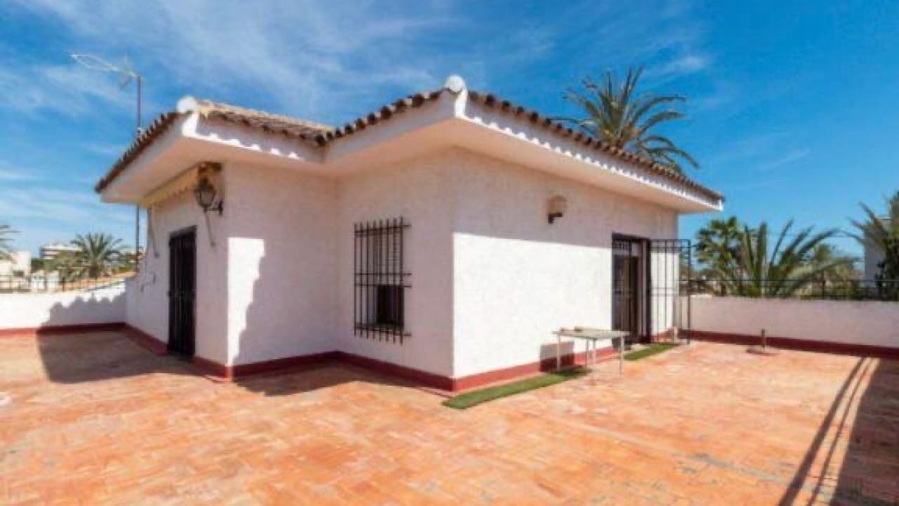 4 sypialnia Willa na sprzedaż w Cabo Roig z basenem - 950 000 € (Ref: 8573051)
