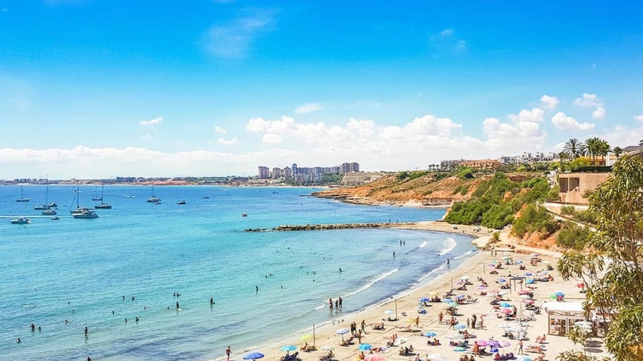 4 sypialnia Willa na sprzedaż w Cabo Roig z basenem - 950 000 € (Ref: 8573051)