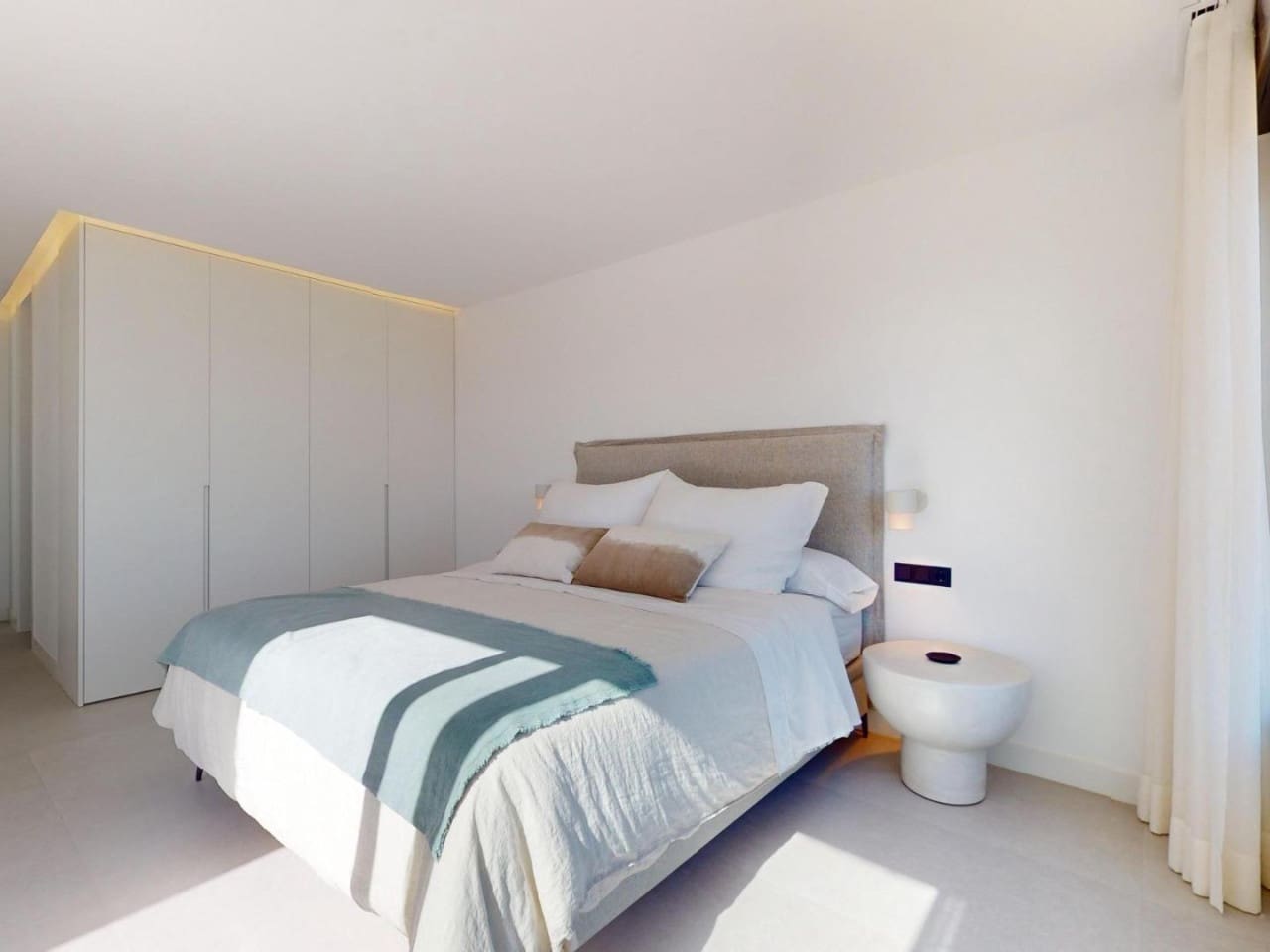 3 bedroom Villa for sale in Polop with pool - € 860,000 (Ref: 8577606)