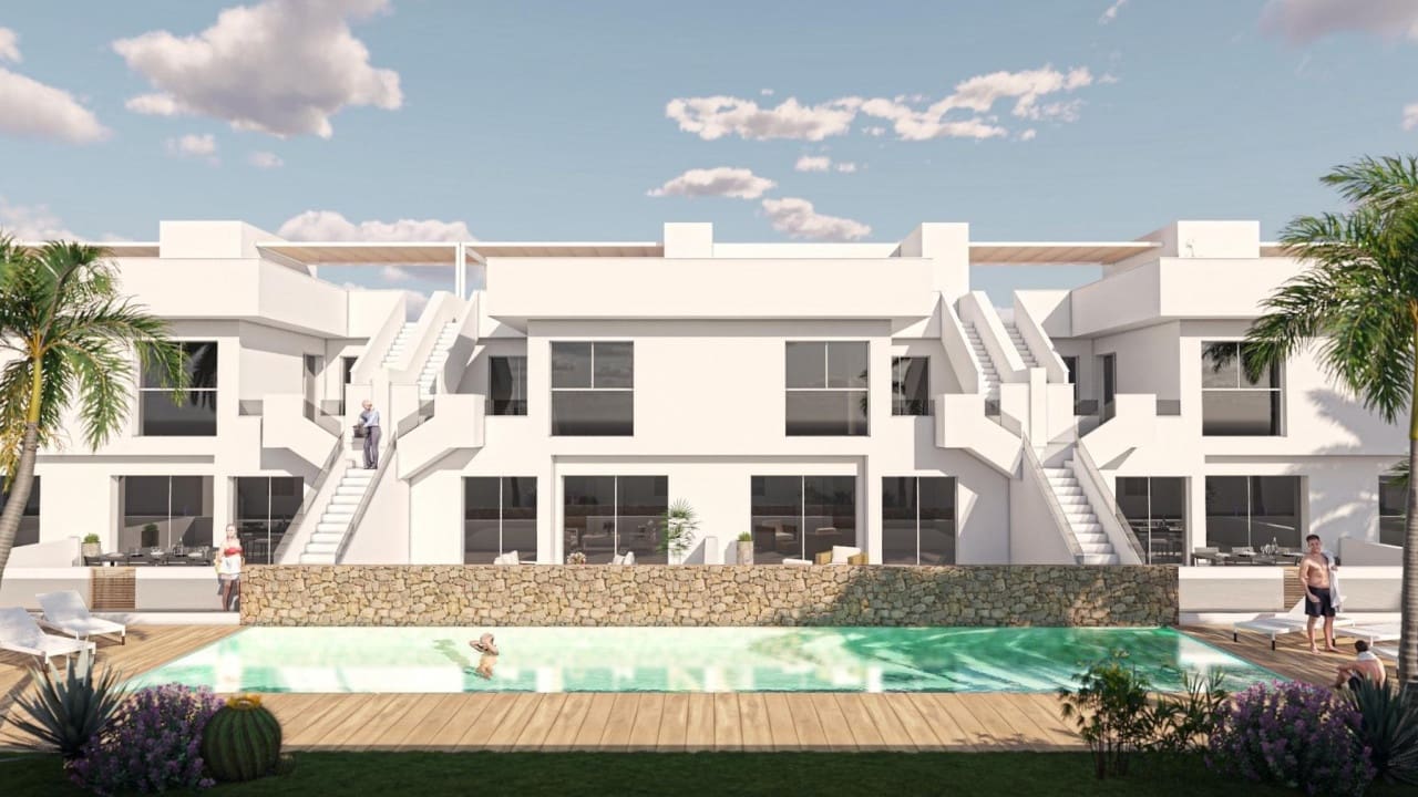 2 soveværelse Villa til salg i Pilar de la Horadada med swimmingpool garage - € 304.900 (Ref: 8579786)