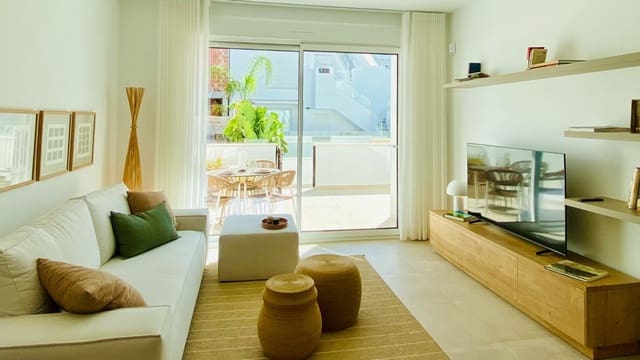 Chalet de 2 habitaciones en Pilar de la Horadada ciudad, Pilar de la Horadada en venta con piscina garaje - 304.900 € (Ref: 8579786)