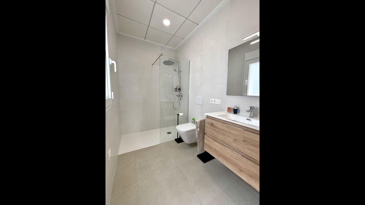 Chalet de 3 habitaciones en Benijófar en venta con piscina - 478.732 € (Ref: 8579838)