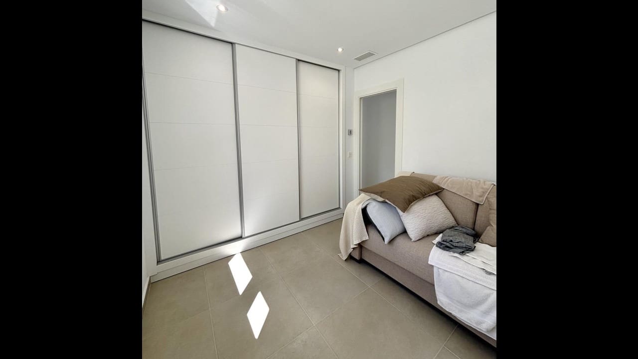 Chalet de 3 habitaciones en Benijófar en venta con piscina - 478.732 € (Ref: 8579838)