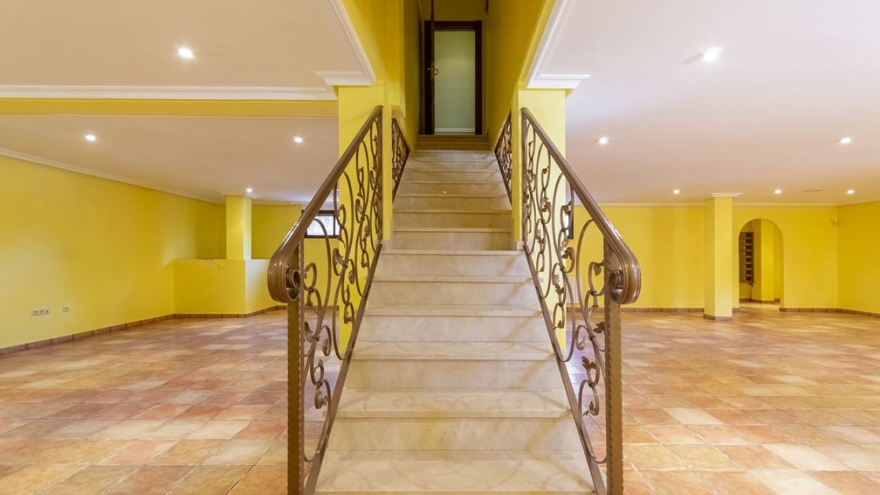 5 makuuhuone Maalaistalo myytävänä paikassa Orihuela mukana uima-altaan - 800 000 € (Ref: 8588290)