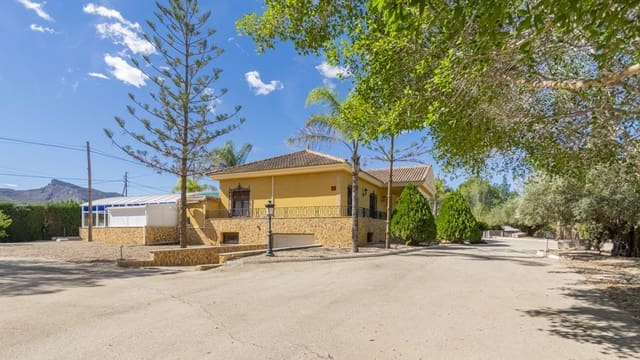 5 makuuhuone Maalaistalo myytävänä paikassa Orihuela mukana uima-altaan - 800 000 € (Ref: 8588290)