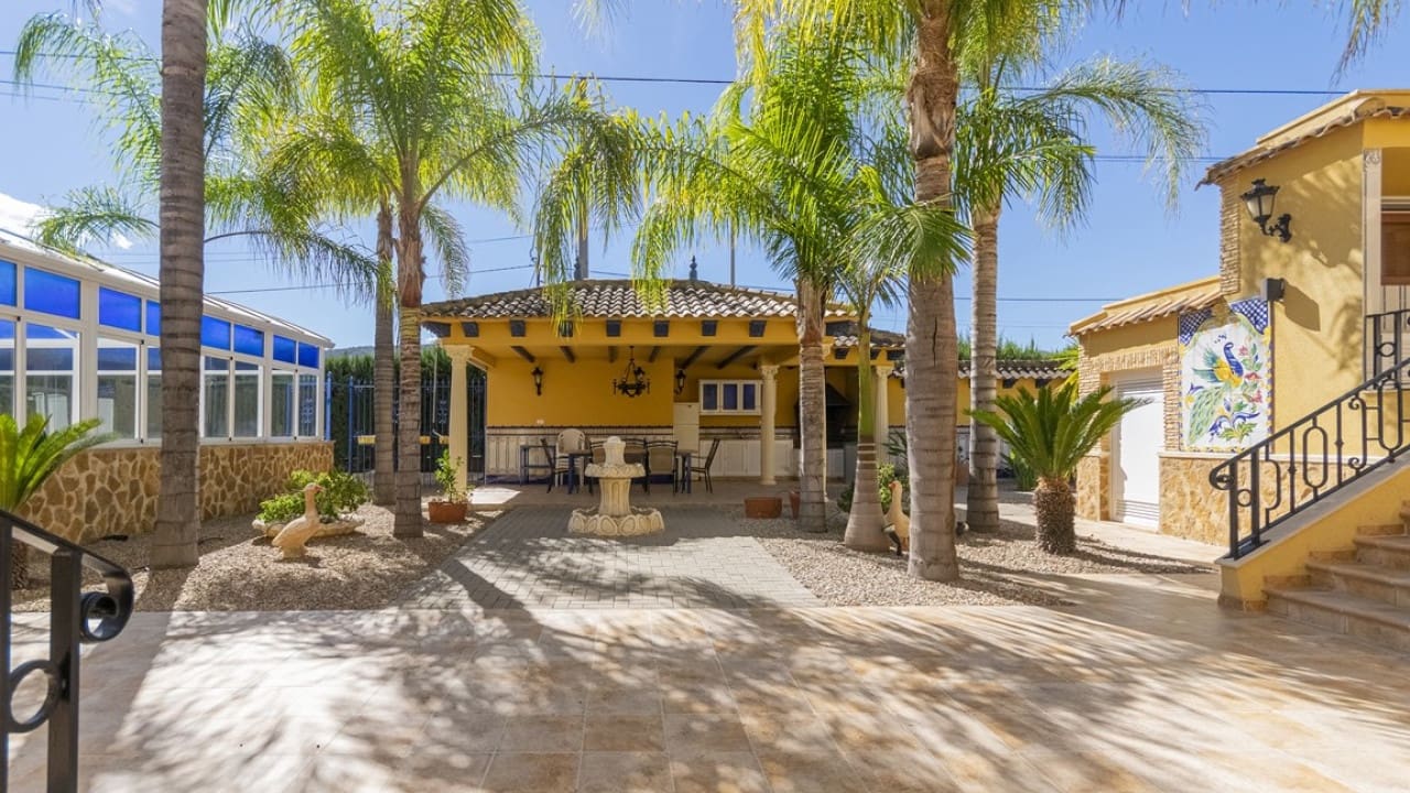 5 makuuhuone Maalaistalo myytävänä paikassa Orihuela mukana uima-altaan - 800 000 € (Ref: 8588290)