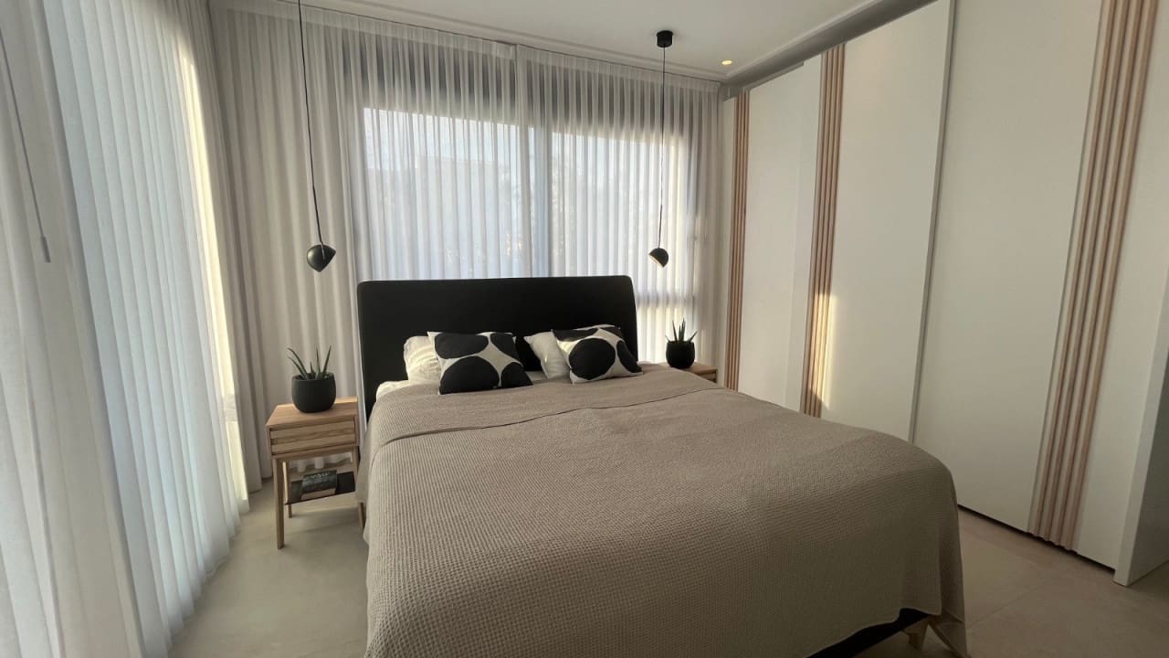 4 soverom Villa til salgs i Punta Prima med svømmebasseng garasje - € 599 000 (Ref: 8598079)