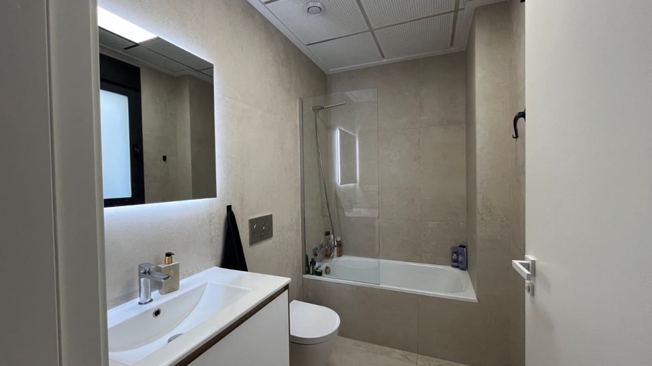 4 soverom Villa til salgs i Punta Prima med svømmebasseng garasje - € 599 000 (Ref: 8598079)