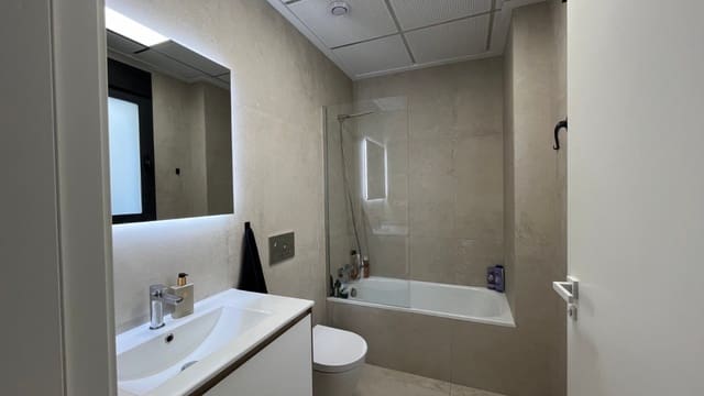 4 soveværelse Villa til salg i Punta Prima, Torrevieja med swimmingpool garage - € 599.000 (Ref: 8598079)