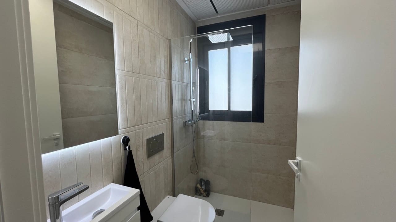 4 soverom Villa til salgs i Punta Prima med svømmebasseng garasje - € 599 000 (Ref: 8598079)